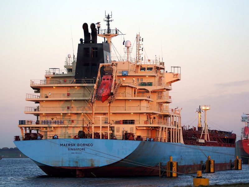 Maersk Borneo, by Alf van Beem