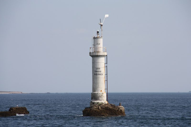 phare des Trois-Pierres, by Joel.herbez